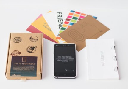 Fairphone-1-Package-Material_WEB