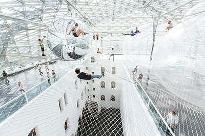 tomas-saraceno-in-orbit-kunstsammlung-duesseldorf