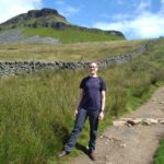 Ingo Steinke vor dem Berg Pen-y-Ghent