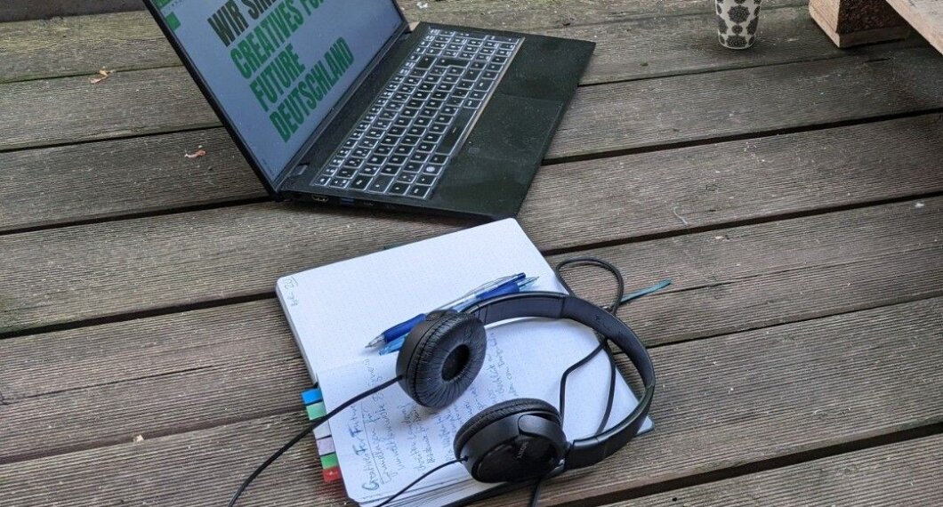 green-coding-meeetup-online-laptop-281036919_135796455439430_476290530329904055_n