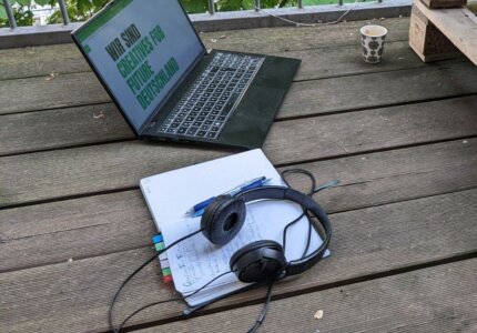 green-coding-meeetup-online-laptop-281036919_135796455439430_476290530329904055_n