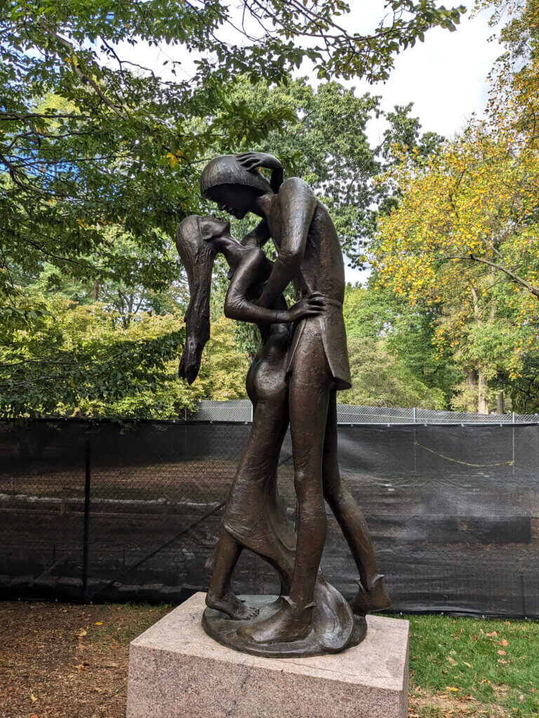 Sculpture of a couple at Shakespeare Theater in Central Park, Manhattan, New York
